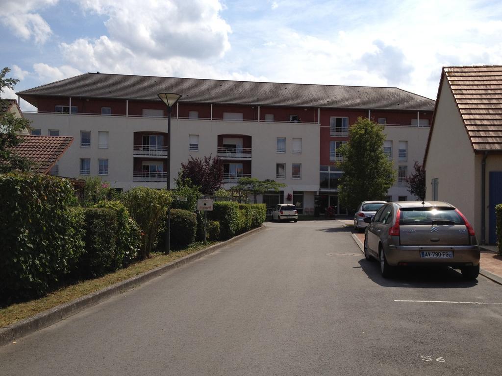 Domitys Le Village Vierzon Buitenkant foto