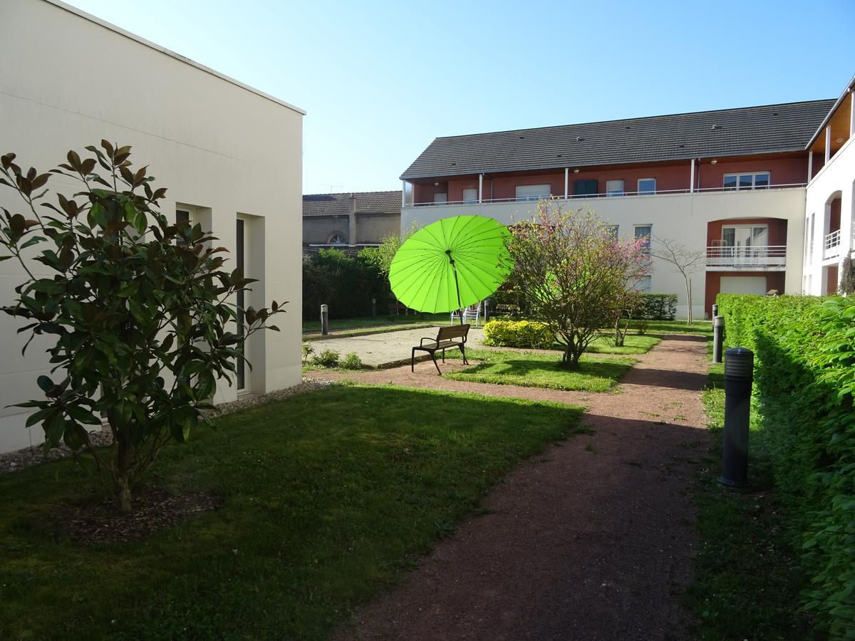 Domitys Le Village Vierzon Buitenkant foto
